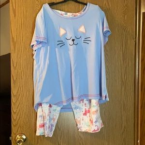 Ladies pajamas capris